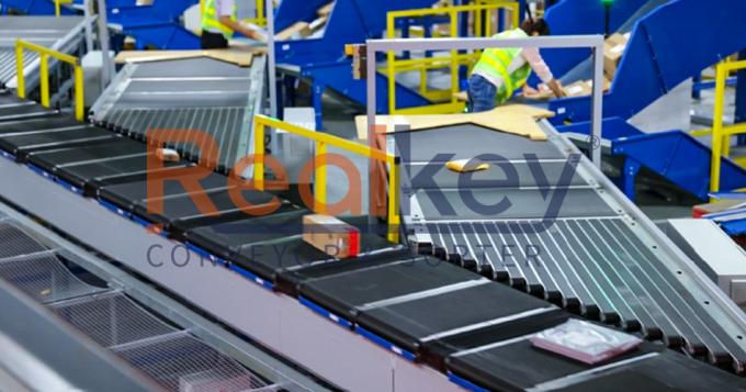 High-speed cross belt sorter system in operation at a distribution ซีอีnter